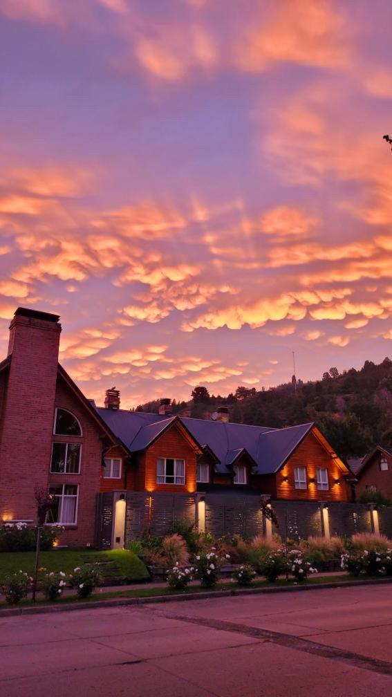 Hosteria Las Walkirias Hotel San Martín de los Andes Exterior foto